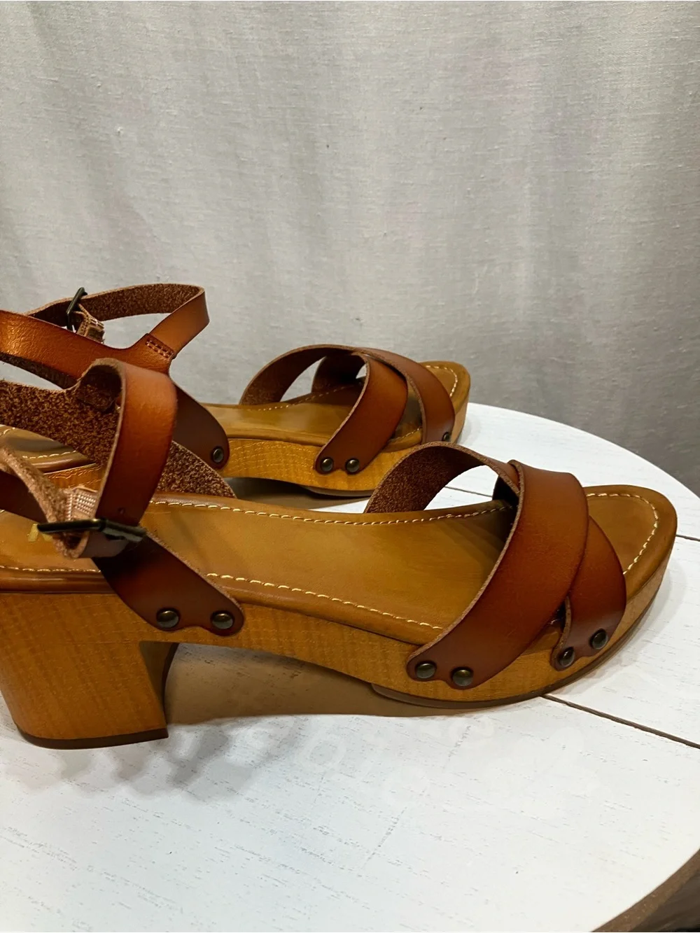 MIA cognac leather
